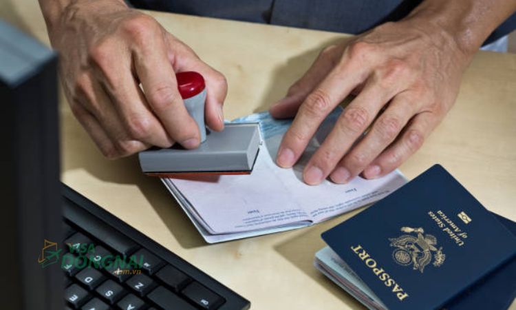 Hộ chiếu và visa